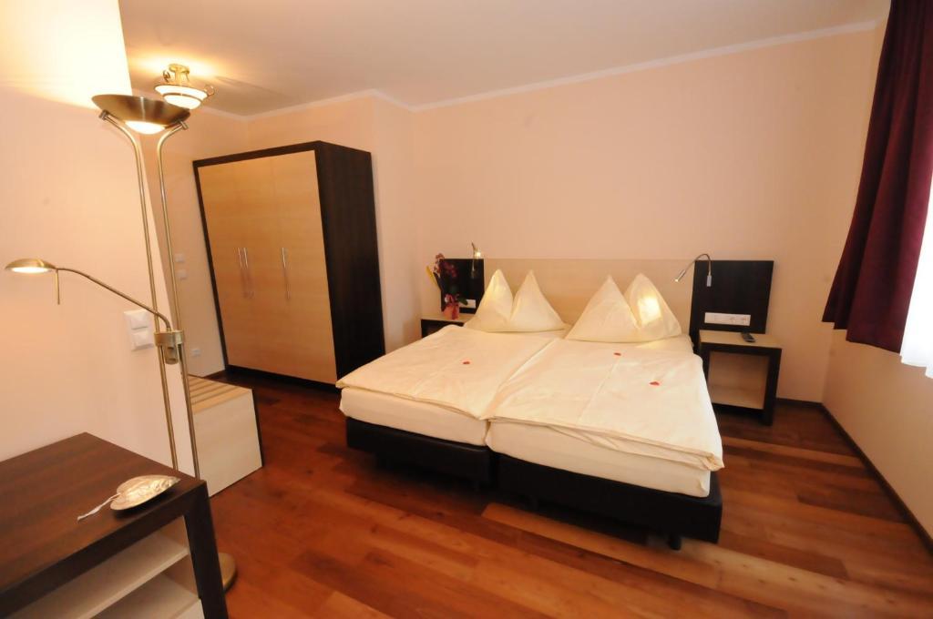 Gasthof Bacher Hotel Villach Esterno foto