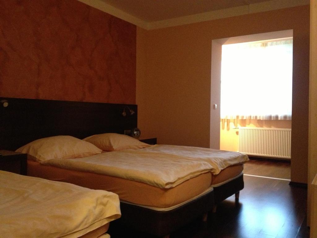 Gasthof Bacher Hotel Villach Esterno foto